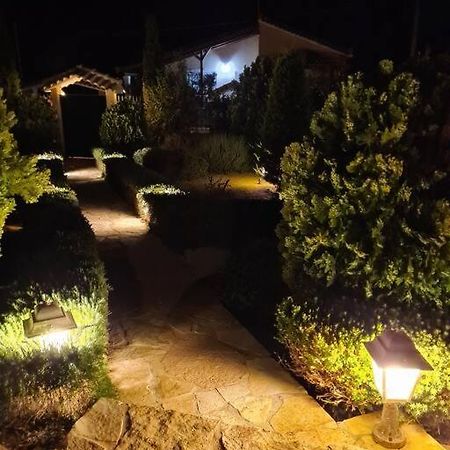 Guesthouse Petrothalassa Porto Heli Bagian luar foto