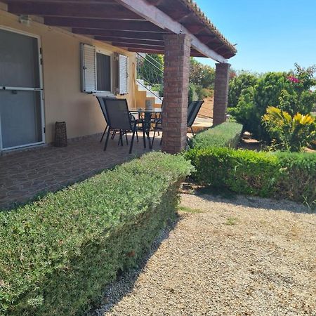 Guesthouse Petrothalassa Porto Heli Bagian luar foto