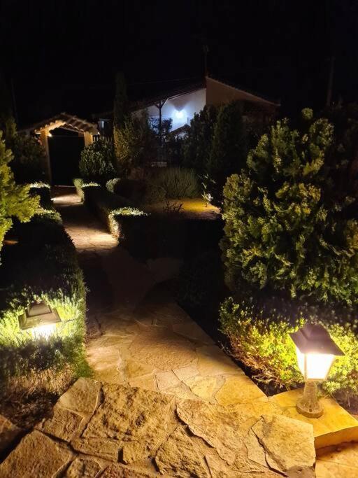 Guesthouse Petrothalassa Porto Heli Bagian luar foto